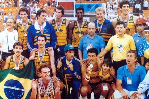 Com curadoria de Marcelo Duarte, a exposição traz curiosidades, depoimentos e os bastidores da conquista do ouro nos Jogos Pan-Americanos de 1987 / Foto: Arquivo CBB